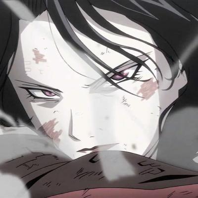 一脚踹向横穿马路娃